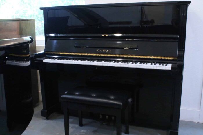 Kawai BL-51 upright piano